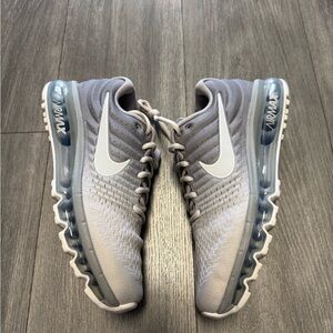 Nike Air Max 2017 Light Bone White Gray Athletic Sneakers 849559-005 Men'